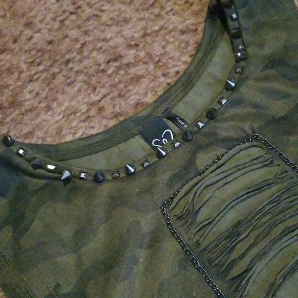 Camo Muscle Tee - Picture 4 of 4